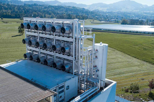 В Швейцарии запустили первый в мире завод по очистке воздуха от СО2