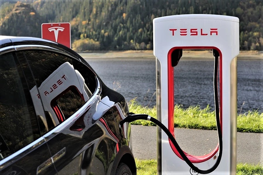 Tesla запатентовала электрод для инновационной батареи