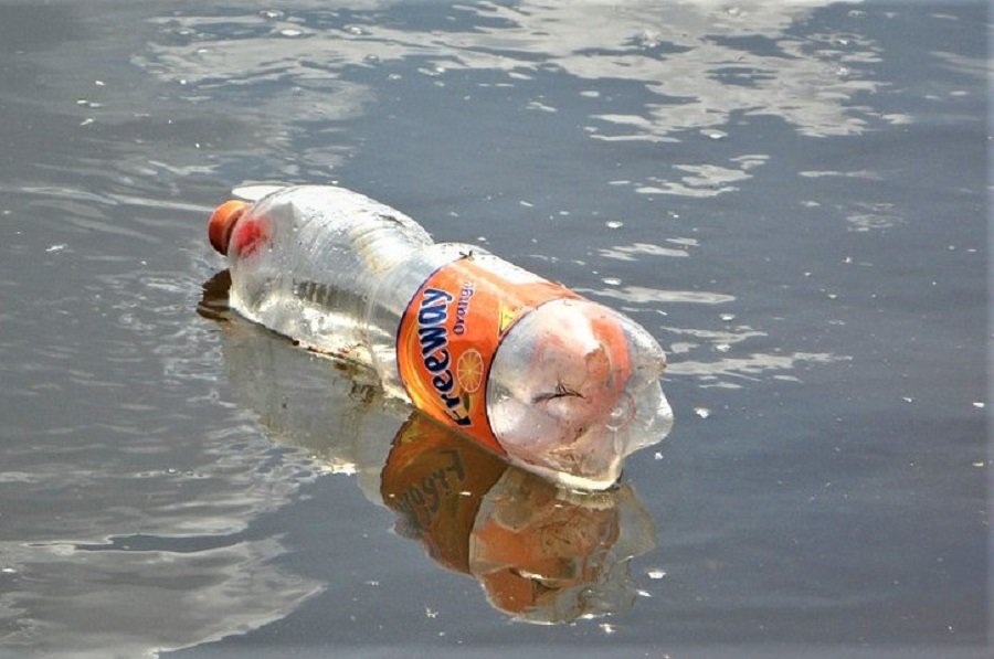За двадцать лет пластик в океане не начал разлагаться