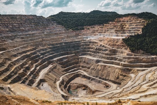 Горнодобывающие компании Австралии в 2021 году ждет парадоксальный успех