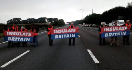 Экоактивисты блокируют окружную дорогу Лондона