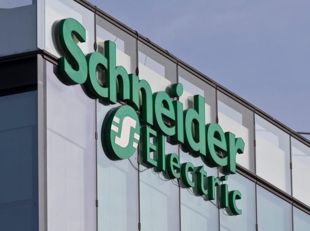 Зарядные станции Schneider Electric запущены в Московской области