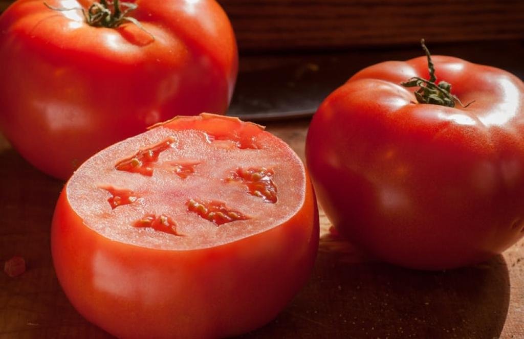 Учёные из Испании научились делать биопластик из помидоров