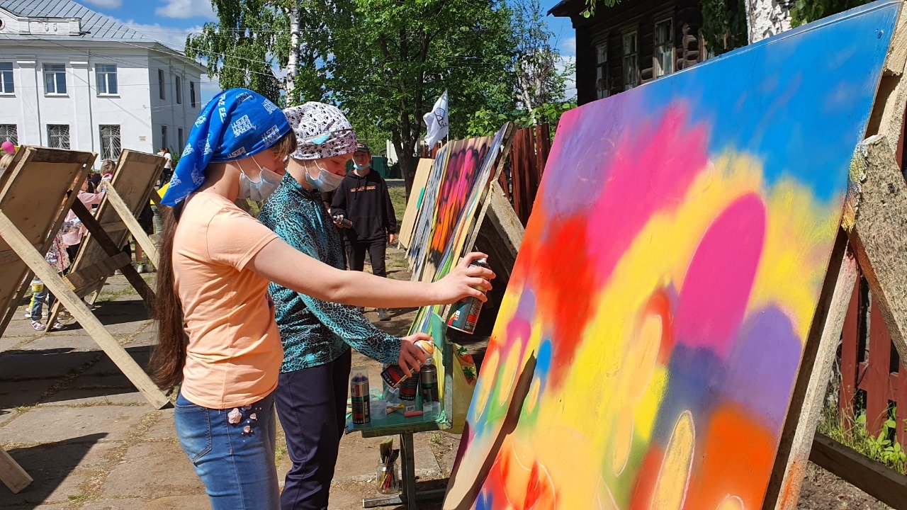 Компания «Свеза» выступила инициатором и соорганизатором первого уличного фестиваля в костромском городе Мантурово