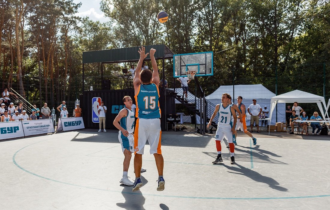 В баскетбольном лагере СИБУРа прошел день устойчивого развития