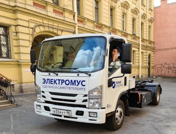 В Санкт-Петербурге появятся электрические бесшумные мусоровозы