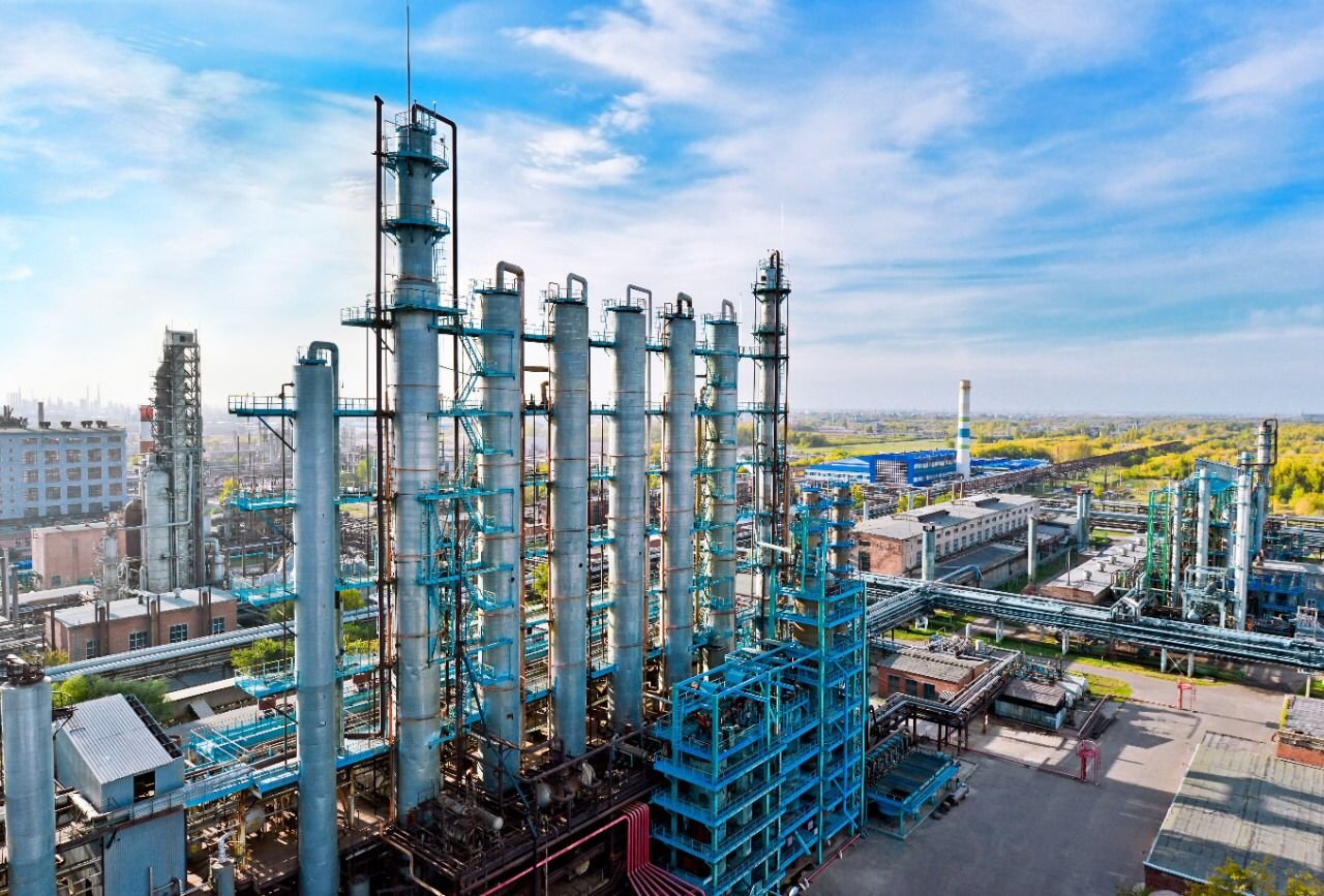 На площадку завода «Омский каучук» поставят воздухоразделительную установку