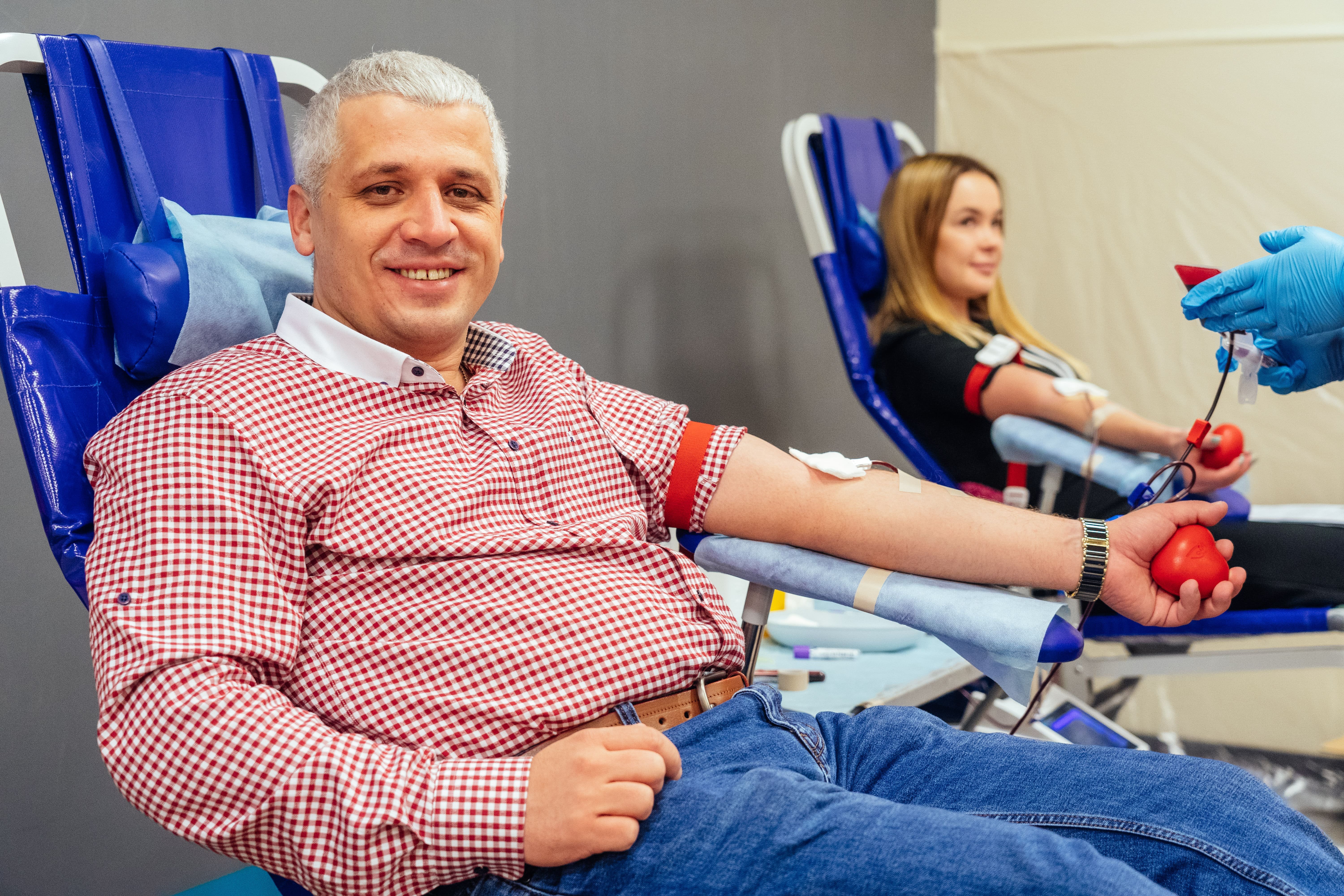 Сотрудники ОМК в Москве сдали за 2022 год почти 35 литров донорской крови