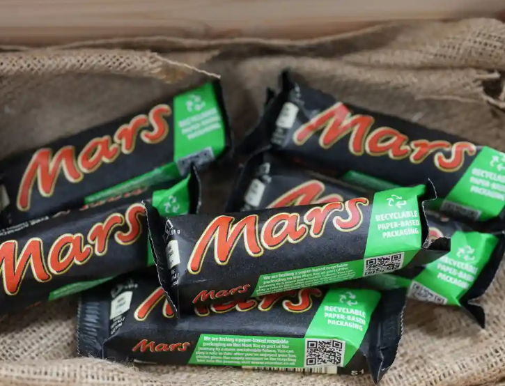 Батончики Mars в Великобритании начали продаваться в бумажной упаковке