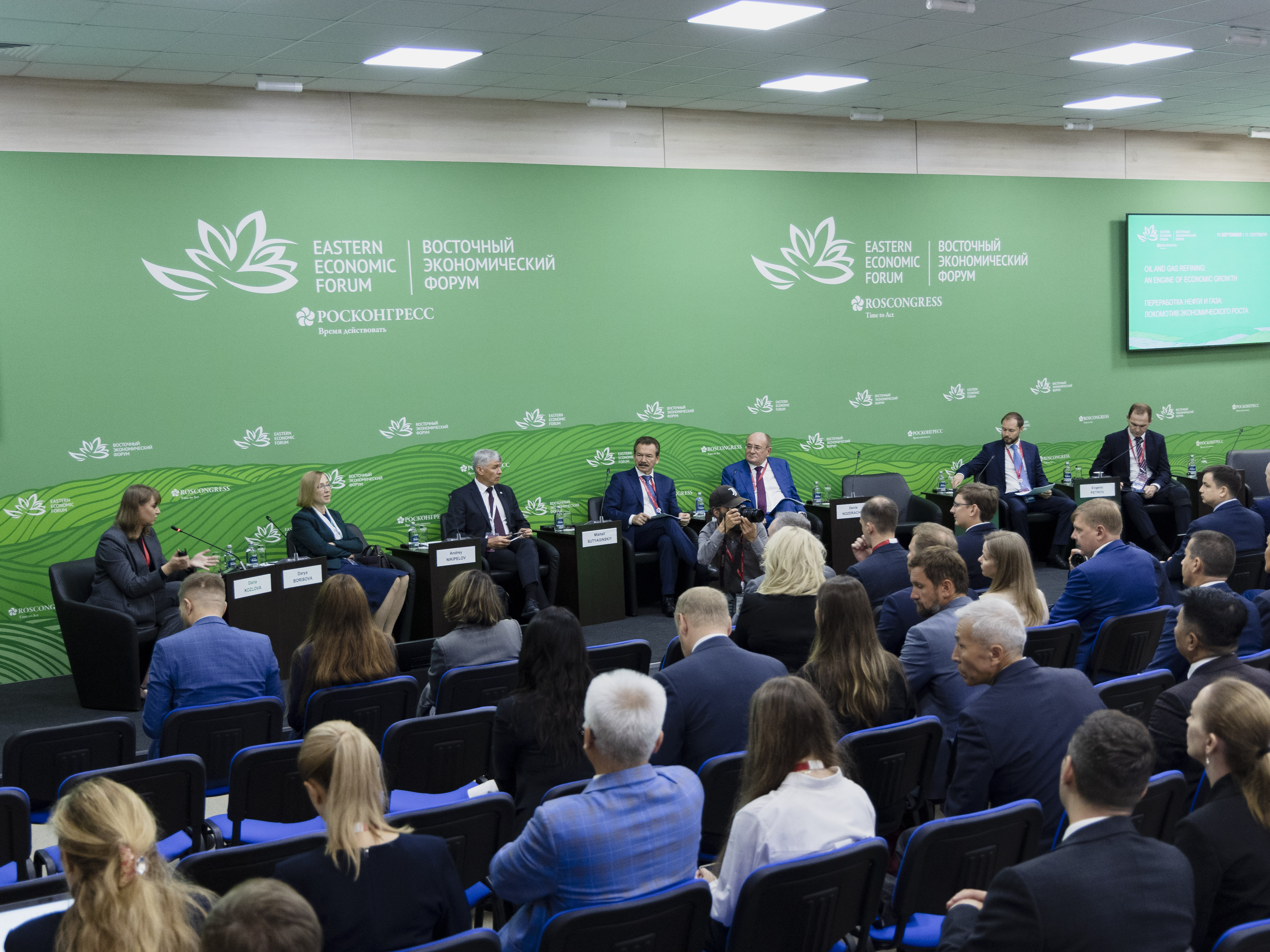 Председатель Совета директоров ГК «Титан» Михаил Сутягинский рассказал о развитии межотраслевой кооперации